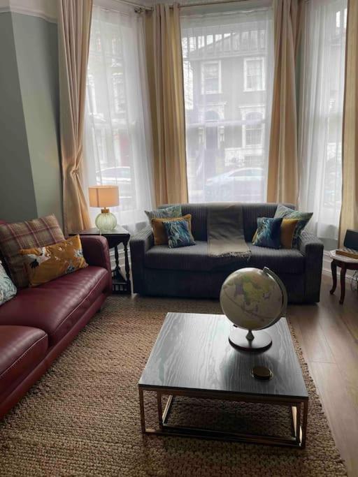 West London Stunning Garden Flat - Period Features Apartment Exterior photo